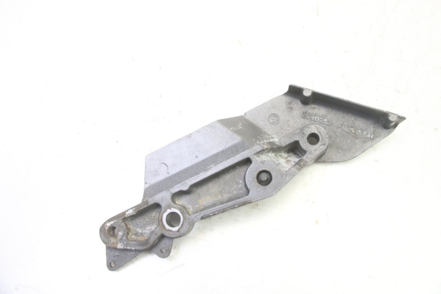 photo de PEDANA ANTERIORE DESTRA SUPPORTO TRIUMPH SPRINT 900 (1995 - 1998)