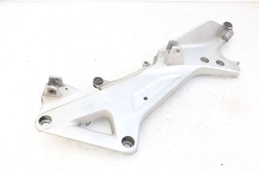 photo de PEDANA ANTERIORE DESTRA SUPPORTO HONDA ST PAN EUROPEAN 1300 (2002 - 2013)