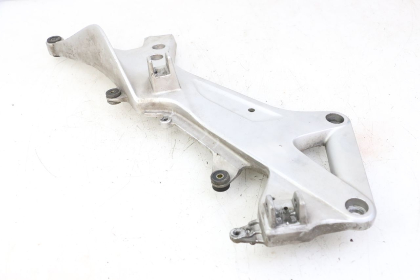photo de PEDANA ANTERIORE DESTRA SUPPORTO HONDA ST PAN EUROPEAN 1300 (2002 - 2013)