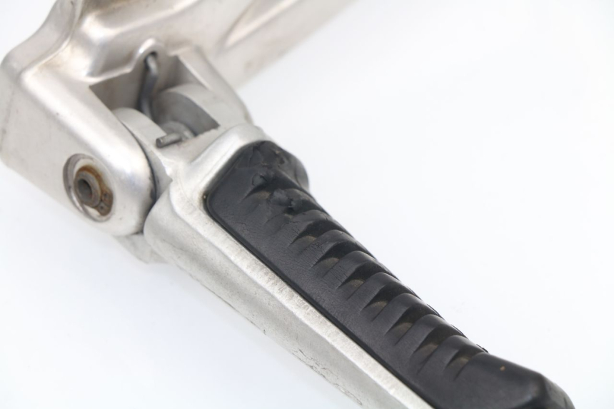 photo de PIASTRA PEDANA ANTERIORE DESTRA DUCATI ST2 944 (1997 - 2003)