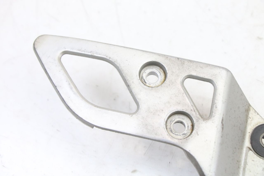 photo de PEDANA ANTERIORE DESTRA SUPPORTO SUZUKI GSX F GSXF 650 (2007 - 2015)