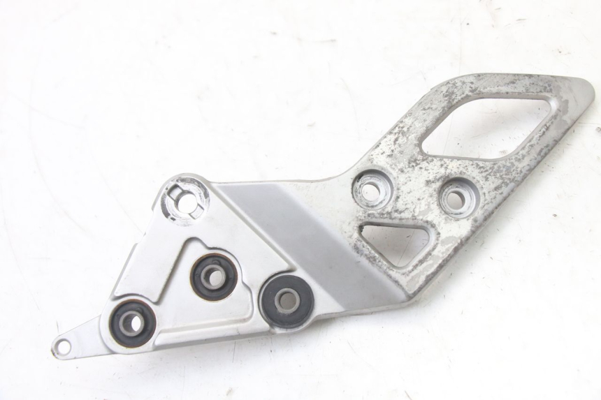 photo de PEDANA ANTERIORE DESTRA SUPPORTO SUZUKI GSX F GSXF 650 (2007 - 2015)