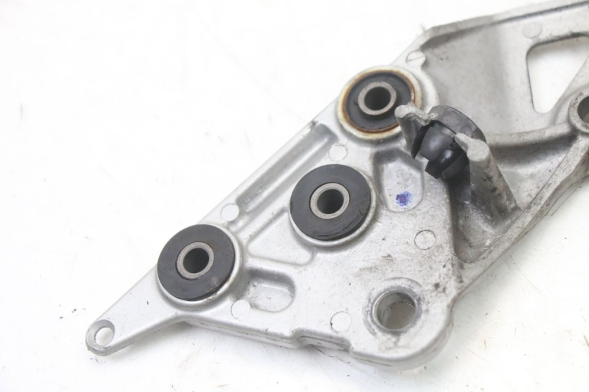 photo de PEDANA ANTERIORE DESTRA SUPPORTO SUZUKI GSX F GSXF 650 (2007 - 2015)