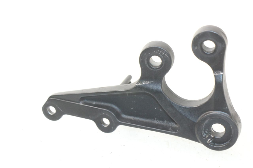 photo de PIASTRA PEDANA ANTERIORE DESTRA SUZUKI GSX-R GSXR K16 1000 (2012 - 2016)