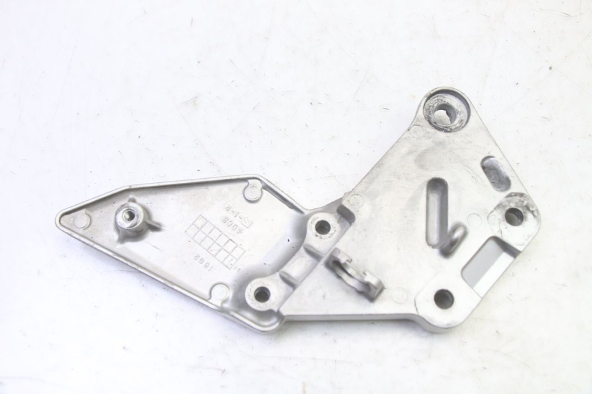 photo de PEDANA ANTERIORE DESTRA SUPPORTO SUZUKI SV S 650 (2003 - 2009)