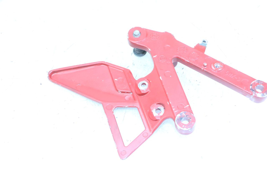 photo de PEDANA ANTERIORE DESTRA SUPPORTO YAMAHA TZR 50 (2008 - 2016)