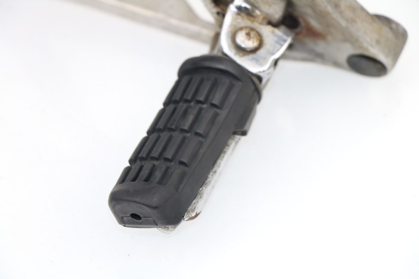 photo de PIASTRA PEDANA ANTERIORE DESTRA HONDA VF 1000 (1984 - 1988)