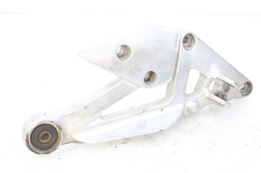 photo de PIASTRA PEDANA ANTERIORE DESTRA YAMAHA XJN DIVERSION 600 (2000 - 2003)