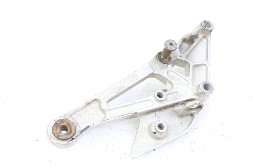 photo de PIASTRA PEDANA ANTERIORE DESTRA YAMAHA XJN DIVERSION 600 (2000 - 2003)
