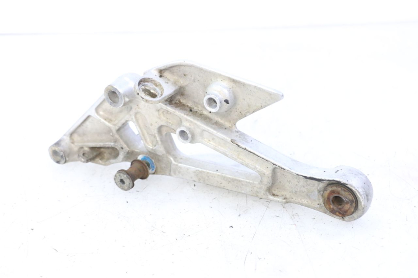 photo de PIASTRA PEDANA ANTERIORE DESTRA YAMAHA XJN DIVERSION 600 (2000 - 2003)