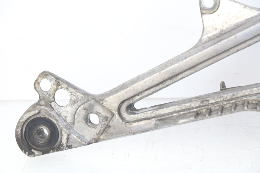 photo de PIASTRA PEDANA ANTERIORE DESTRA YAMAHA FJ 3CX 1200 (1986 - 1996)