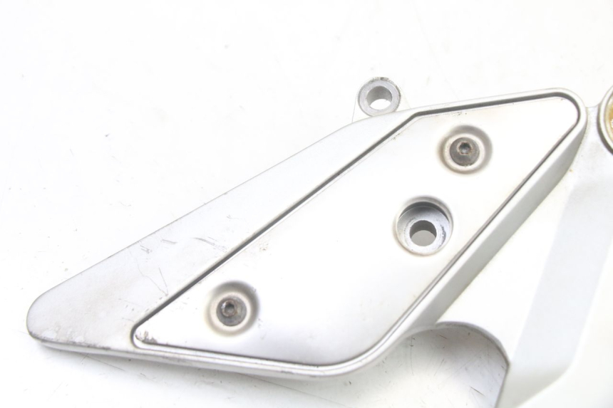 photo de PEDANA ANTERIORE DESTRA SUPPORTO YAMAHA FZ6 FAZER S2 600 (2007 - 2011)