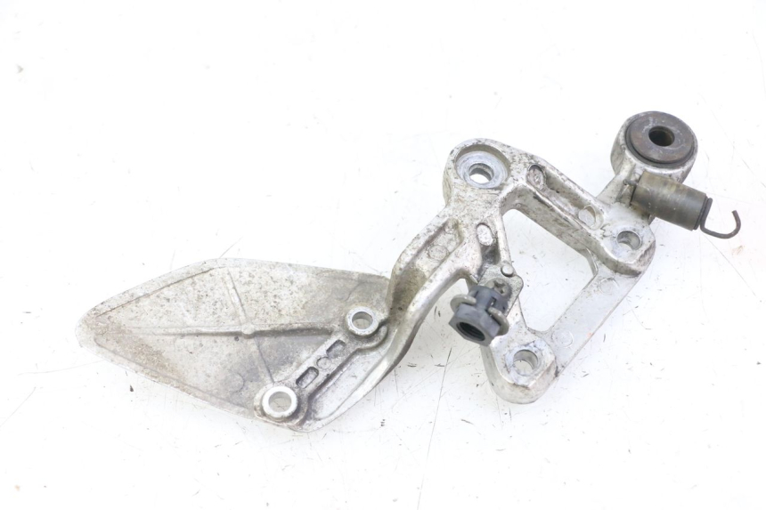 photo de PIASTRA DI SUPPORTO PEDALE ANTERIORE DESTRO YAMAHA FZS FAZER 600 (2001 - 2003)