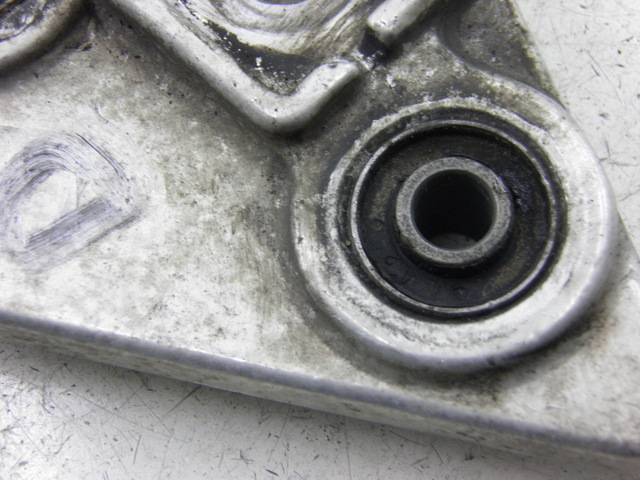 photo de PEDANA ANTERIORE DESTRA SUPPORTO YAMAHA TDM 850 (1996 - 2001)