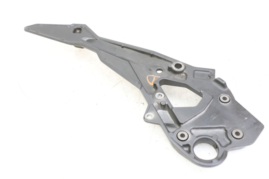 photo de PEDANA ANTERIORE DESTRA SUPPORTO YAMAHA XJ6 ABS 600 (2008 - 2016)