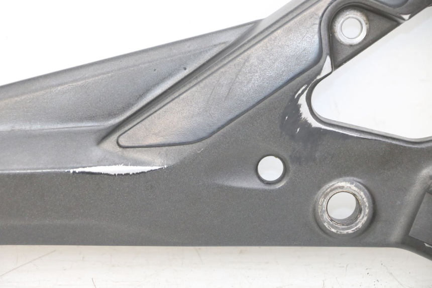 photo de PEDANA ANTERIORE DESTRA SUPPORTO YAMAHA XJ6 ABS 600 (2008 - 2016)