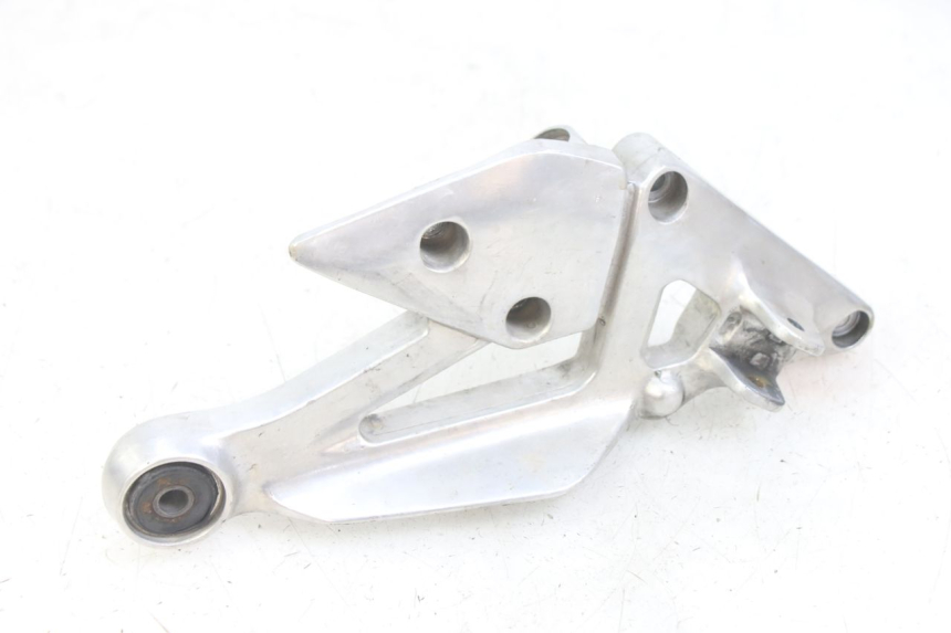 photo de PIASTRA PEDANA ANTERIORE DESTRA YAMAHA XJN DIVERSION 600 (2000 - 2003)