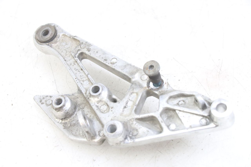 photo de PIASTRA PEDANA ANTERIORE DESTRA YAMAHA XJN DIVERSION 600 (2000 - 2003)