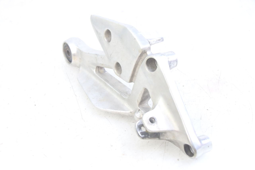photo de PIASTRA PEDANA ANTERIORE DESTRA YAMAHA XJN DIVERSION 600 (2000 - 2003)