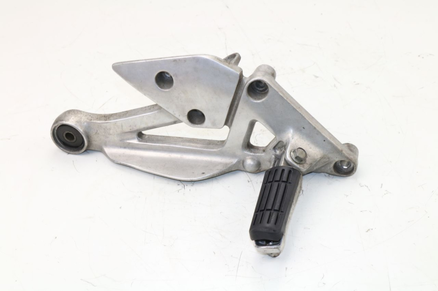 photo de PIASTRA PEDANA ANTERIORE DESTRA YAMAHA XJN DIVERSION 600 (2000 - 2003)