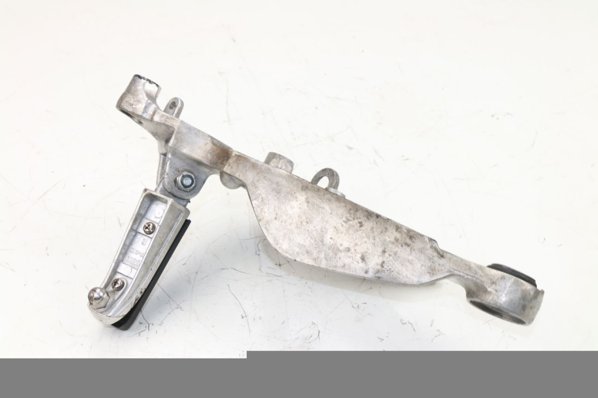 photo de PIASTRA PEDANA ANTERIORE DESTRA YAMAHA XJN DIVERSION 600 (2000 - 2003)