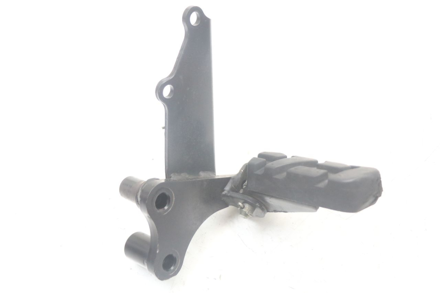 photo de PIASTRA DI SUPPORTO PEDALE ANTERIORE DESTRO YAMAHA XT X 660 (2004 - 2016)