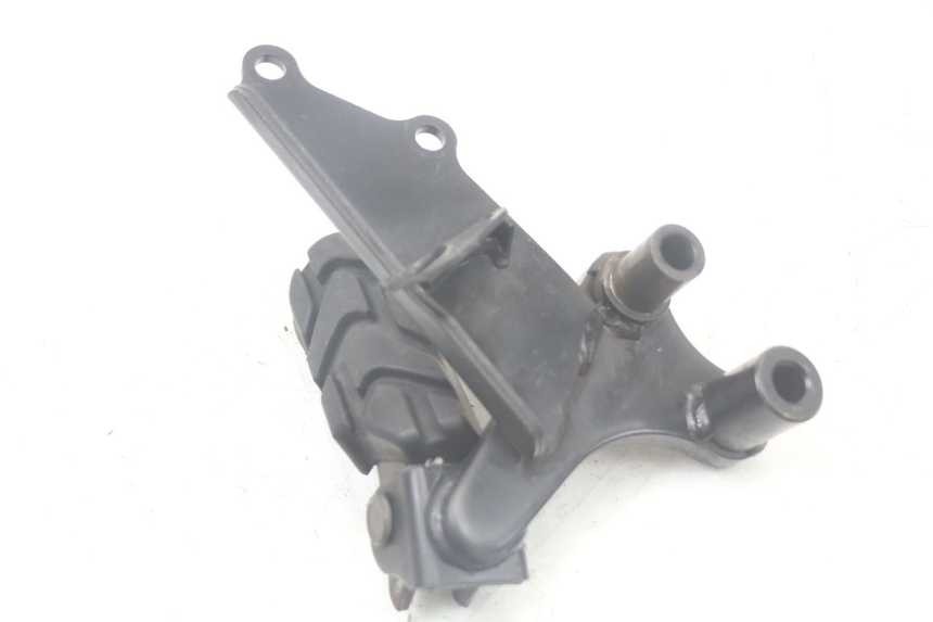 photo de PIASTRA DI SUPPORTO PEDALE ANTERIORE DESTRO YAMAHA XT X 660 (2004 - 2016)