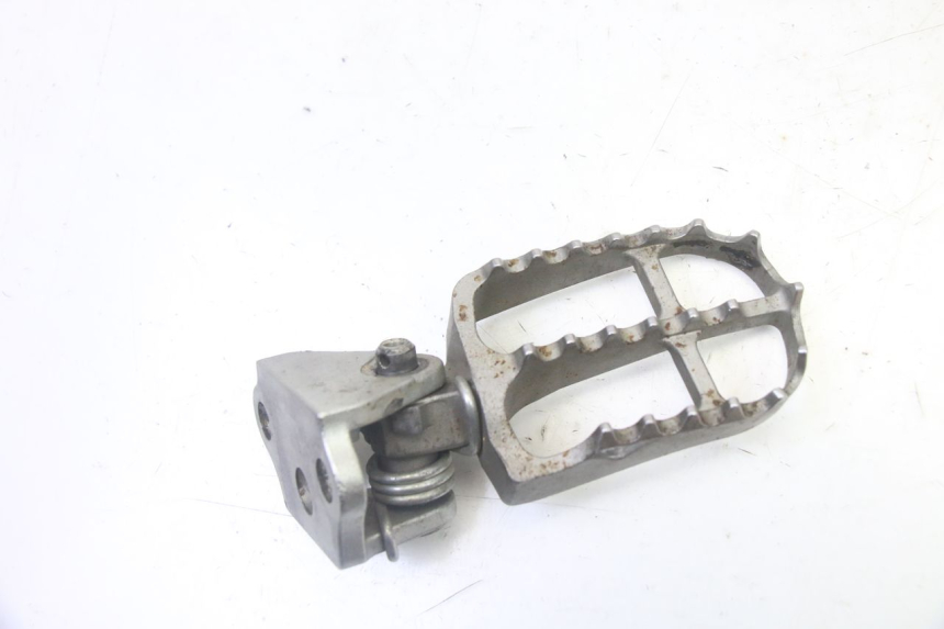 photo de PEDANA ANTERIORE DESTRA SUPPORTO YAMAHA YZF YZ-F 450 (2014 - 2016)