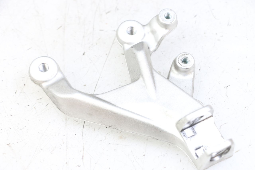 photo de PEDANA ANTERIORE SINISTRA SUPPORTO BMW S RR ABS S1000RR 1000 (2015 - 2018)