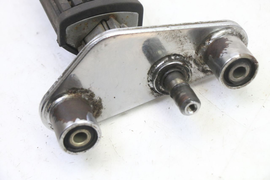 photo de PEDANA ANTERIORE SINISTRA SUPPORTO APRILIA CLASSIC 125 (1995 - 2001)