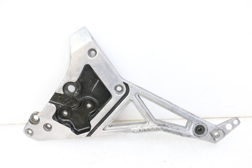 photo de PEDANA ANTERIORE SINISTRA SUPPORTO YAMAHA FJ 36Y 1100 (1984 - 1985)