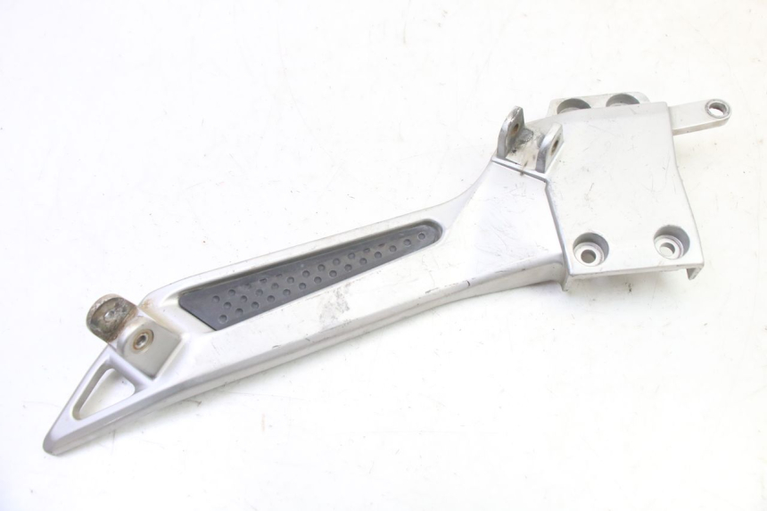 photo de PIASTRA PEDANA ANTERIORE SINISTRA YAMAHA FJR ABS 1300 (2006 - 2012)