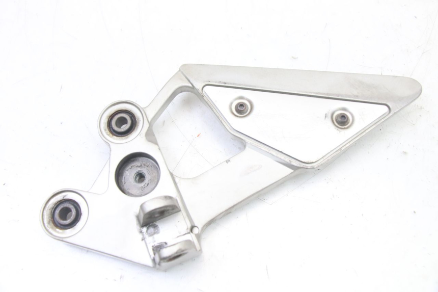 photo de PEDANA ANTERIORE SINISTRA SUPPORTO YAMAHA FZ6 FAZER S2 600 (2007 - 2011)