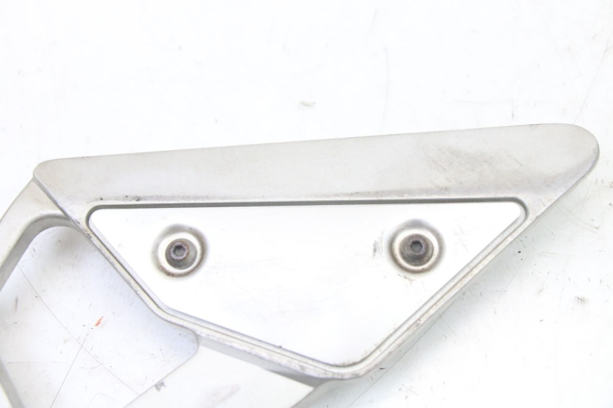photo de PEDANA ANTERIORE SINISTRA SUPPORTO YAMAHA FZ6 FAZER S2 600 (2007 - 2011)