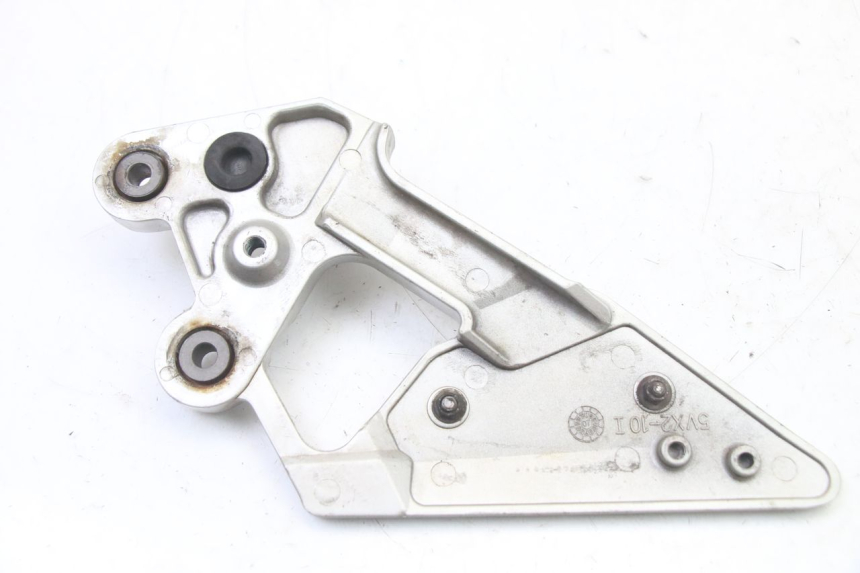 photo de PEDANA ANTERIORE SINISTRA SUPPORTO YAMAHA FZ6 FAZER S2 600 (2007 - 2011)
