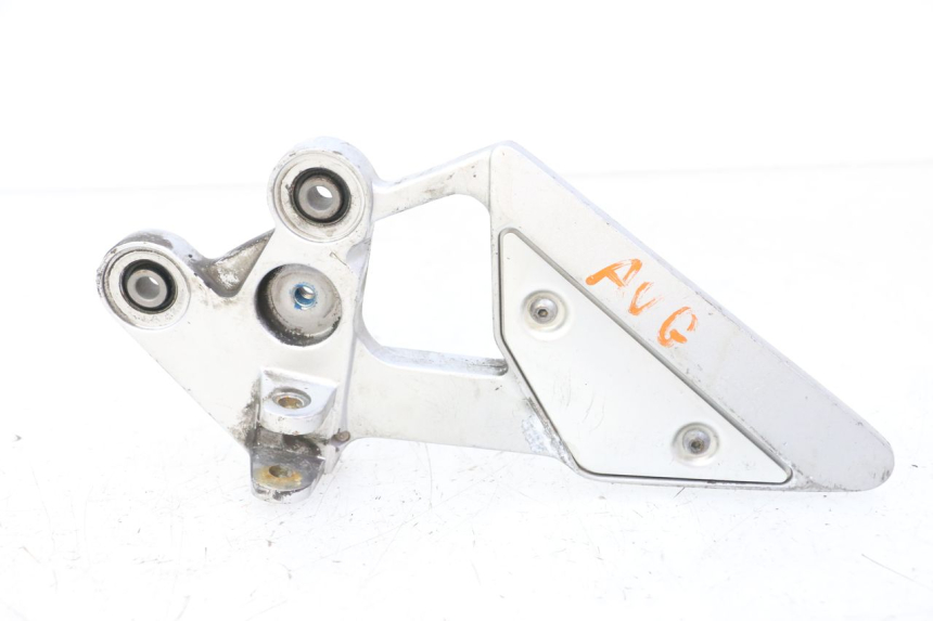 photo de PEDANA ANTERIORE SINISTRA SUPPORTO YAMAHA FZ6 FAZER S2 600 (2007 - 2011)