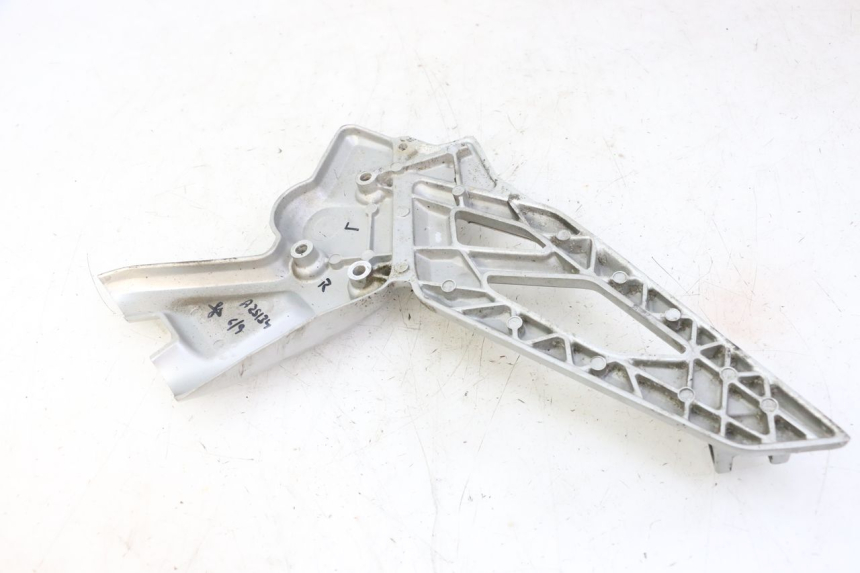 photo de PEDANA ANTERIORE SINISTRA SUPPORTO BMW G310 R 310 (2016 - 2020)