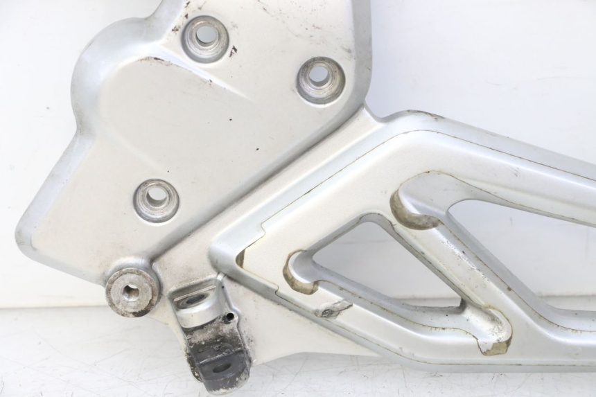 photo de PEDANA ANTERIORE SINISTRA SUPPORTO BMW G310 R 310 (2016 - 2020)