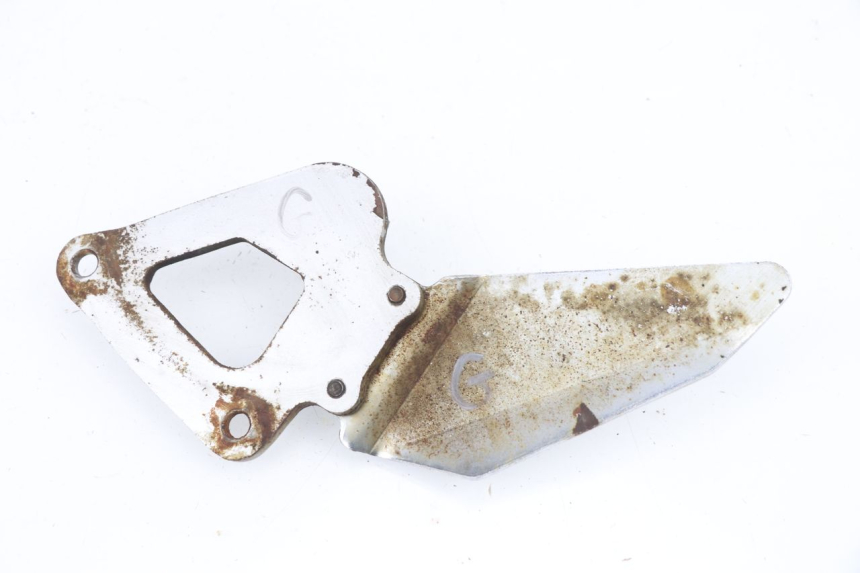 photo de PIASTRA PEDANA ANTERIORE SINISTRA SUZUKI GS GSE 500 (2001 - 2003)