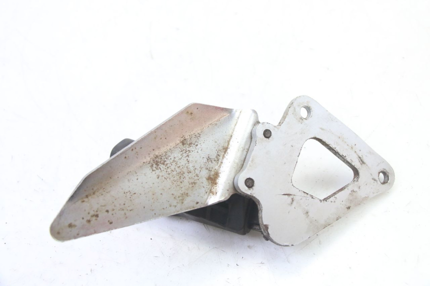 photo de PIASTRA PEDANA ANTERIORE SINISTRA SUZUKI GS GSE 500 (2001 - 2003)