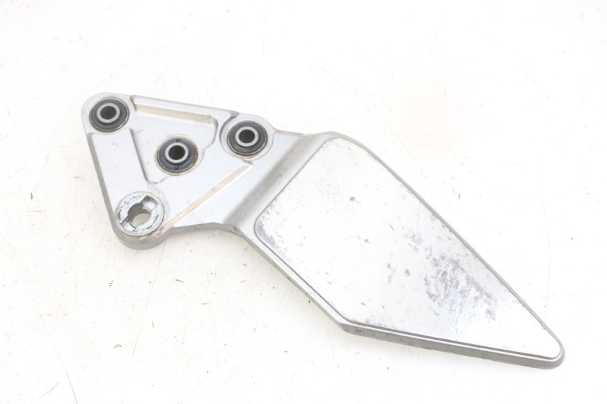 photo de PEDANA ANTERIORE SINISTRA SUPPORTO SUZUKI GSF N BANDIT 600 (1996 - 1999) - Vista principale