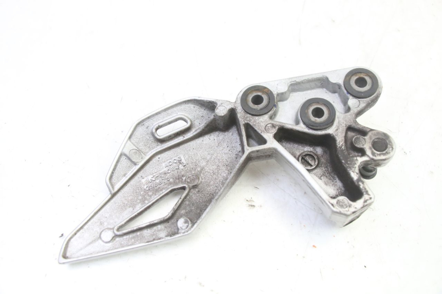 photo de PEDANA ANTERIORE SINISTRA SUPPORTO SUZUKI GSR 750 (2011 - 2017)