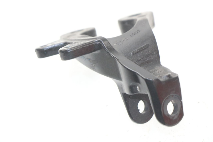 photo de PIASTRA PEDANA ANTERIORE SINISTRA SUZUKI GSX-R GSXR K16 1000 (2012 - 2016)