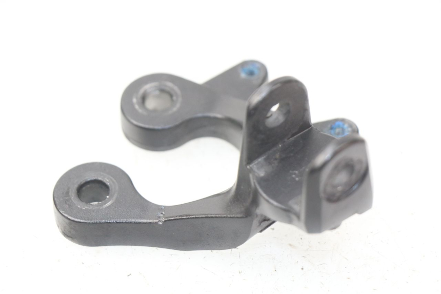 photo de PIASTRA PEDANA ANTERIORE SINISTRA SUZUKI GSX-R GSXR K16 1000 (2012 - 2016)