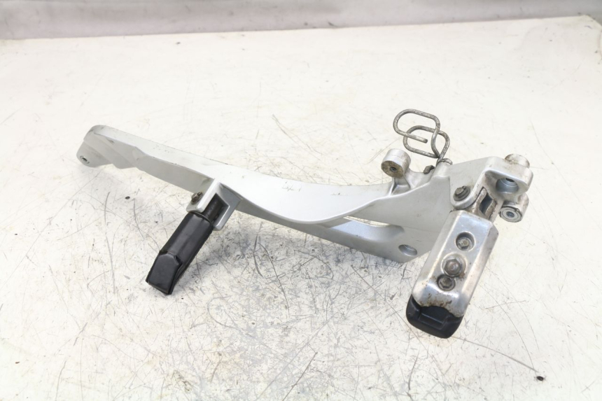 photo de PLATINA PEDANA ANTERIORE SINISTRA HONDA NTV DEAUVILLE 650 (2001 - 2006)