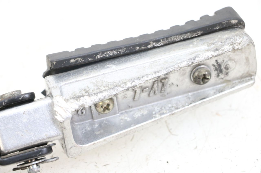 photo de PEDANA ANTERIORE SINISTRA SUPPORTO KYMCO K-PW K-PIPE 50 (2012 - 2017)