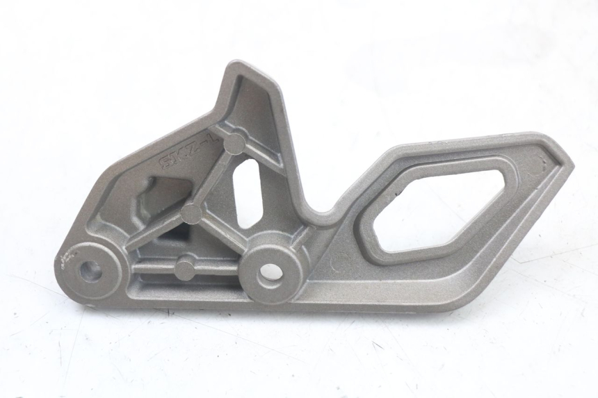 photo de PEDANA ANTERIORE SINISTRA SUPPORTO MASAI SCRAMBLER SPORT 125 (2021 - 2025) - Vista d'insieme del prodotto