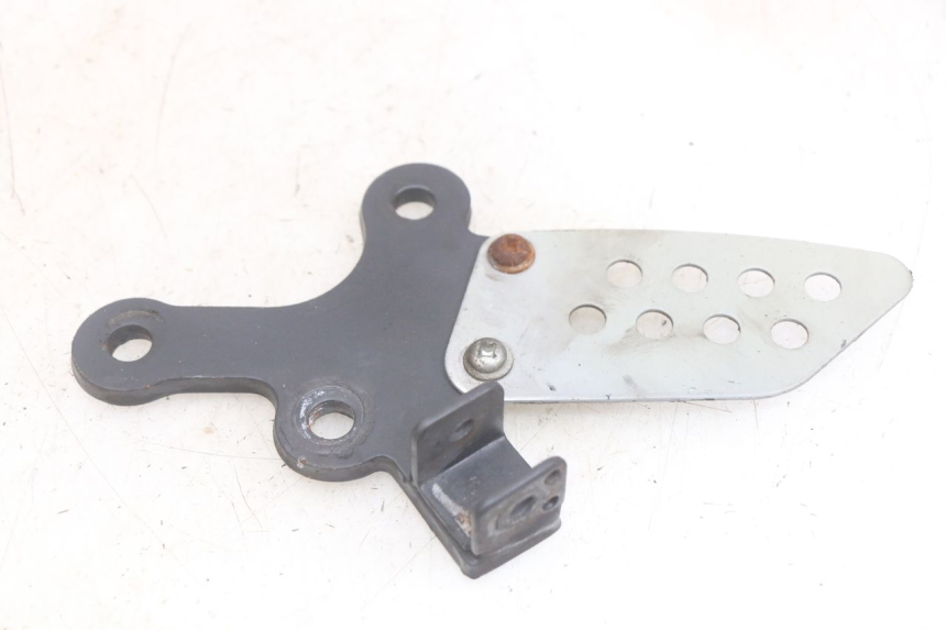 photo de PIASTRA PEDANA ANTERIORE SINISTRA YAMASAKI ROADSTER 50 (2013 - 2018)