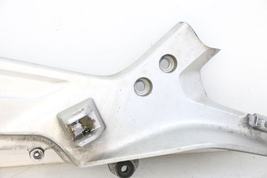 photo de PEDANA ANTERIORE SINISTRA SUPPORTO HONDA ST PAN EUROPEAN 1300 (2002 - 2013)