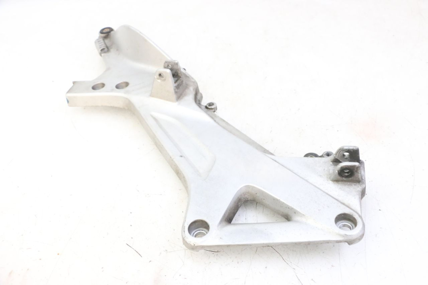 photo de PEDANA ANTERIORE SINISTRA SUPPORTO HONDA ST PAN EUROPEAN 1300 (2002 - 2013)